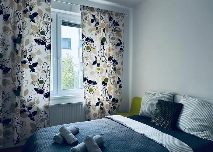 Sweet Dreams - Cozy In Center شقة براتسيلافا